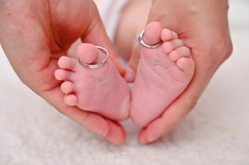 如皋几个月宝宝可以枕枕头